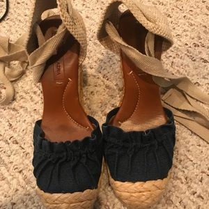 Bcbg wedge